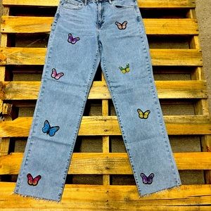 Straight leg patch butterfly